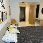Precioso Exterior En Centro. Apartamento Saragoça