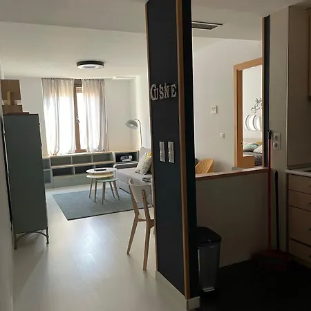 Precioso Exterior En Centro. *