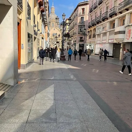 Precioso Exterior En Centro. 아파트 사라고사